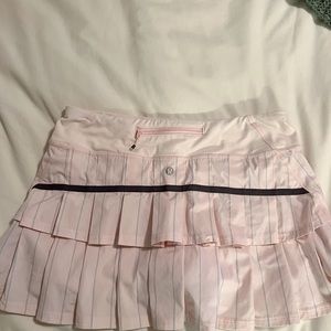 grey & pink lululemon skirt! very rare!!